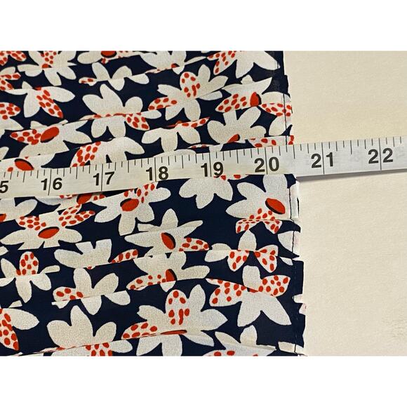 J. Crew Women's Liberty Floral Red White Blue Pleated Skirt Women's Size 4 - Picture 7 of 8
